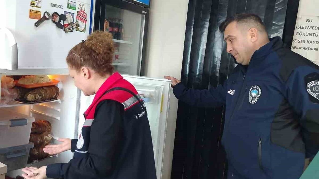 Muratlı’da Tarım ve Orman Müdürlüğü ve zabıta ortak denetimiyle gıda işletmeleri incelendi