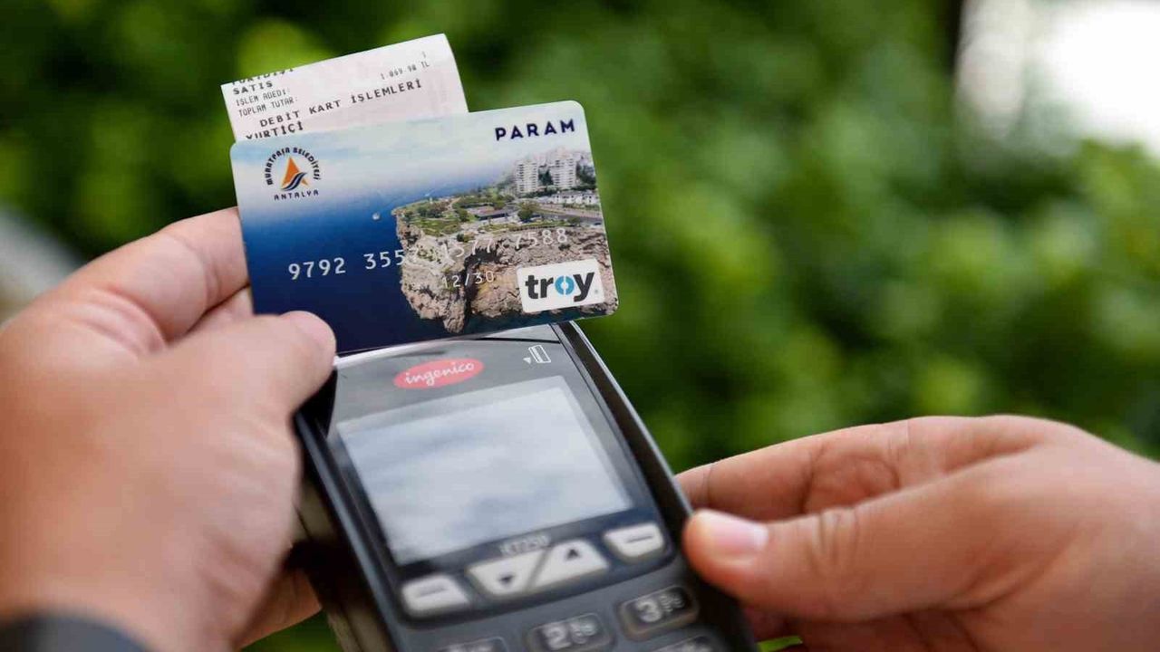 Muratpaşa'nın Çevreci Komşu Kartı 9 yılda 12 milyon 665 bin TL kazandırdı — Ekim'de Yüksekalan lider