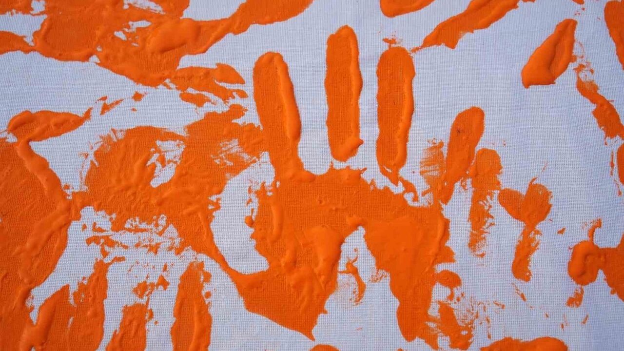 Muş’ta turuncu farkındalık standı: 25 Kasım kapsamında şiddete karşı bilgilendirme