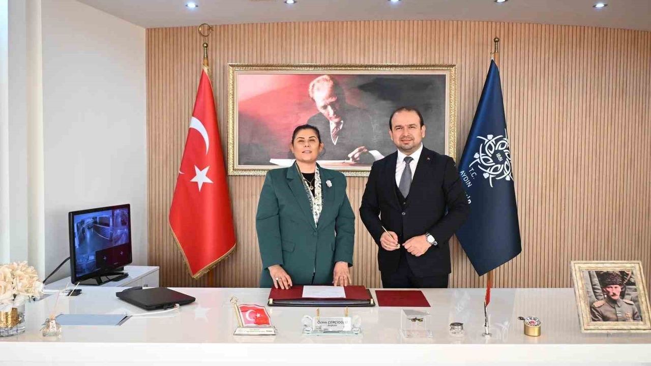 Nazilli'de modern diş kliniği ve mobil diş sağlığı aracıyla kırsala erişim sağlanıyor