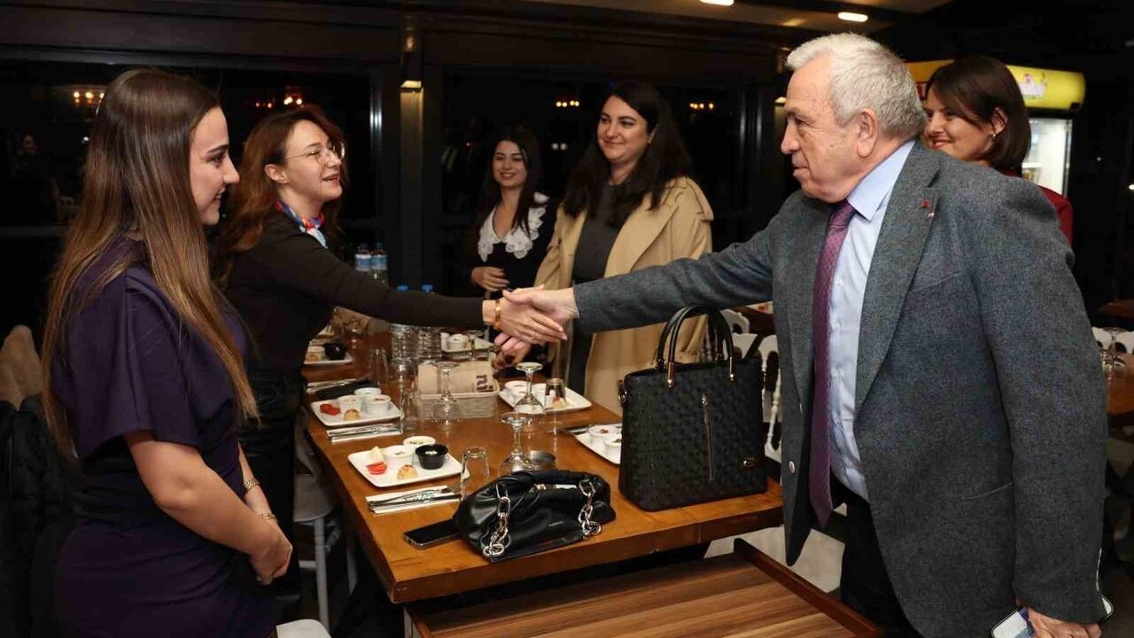 Nilüfer Belediyesi'nden öğretmenlere vefa: 24 Kasım'da yemek ve ziyaretler