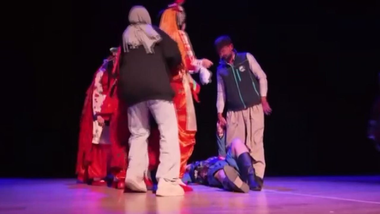 Nizip'te halk oyunu gösterisinde ters hareket: Dansçının sol ayak çapraz bağları koptu