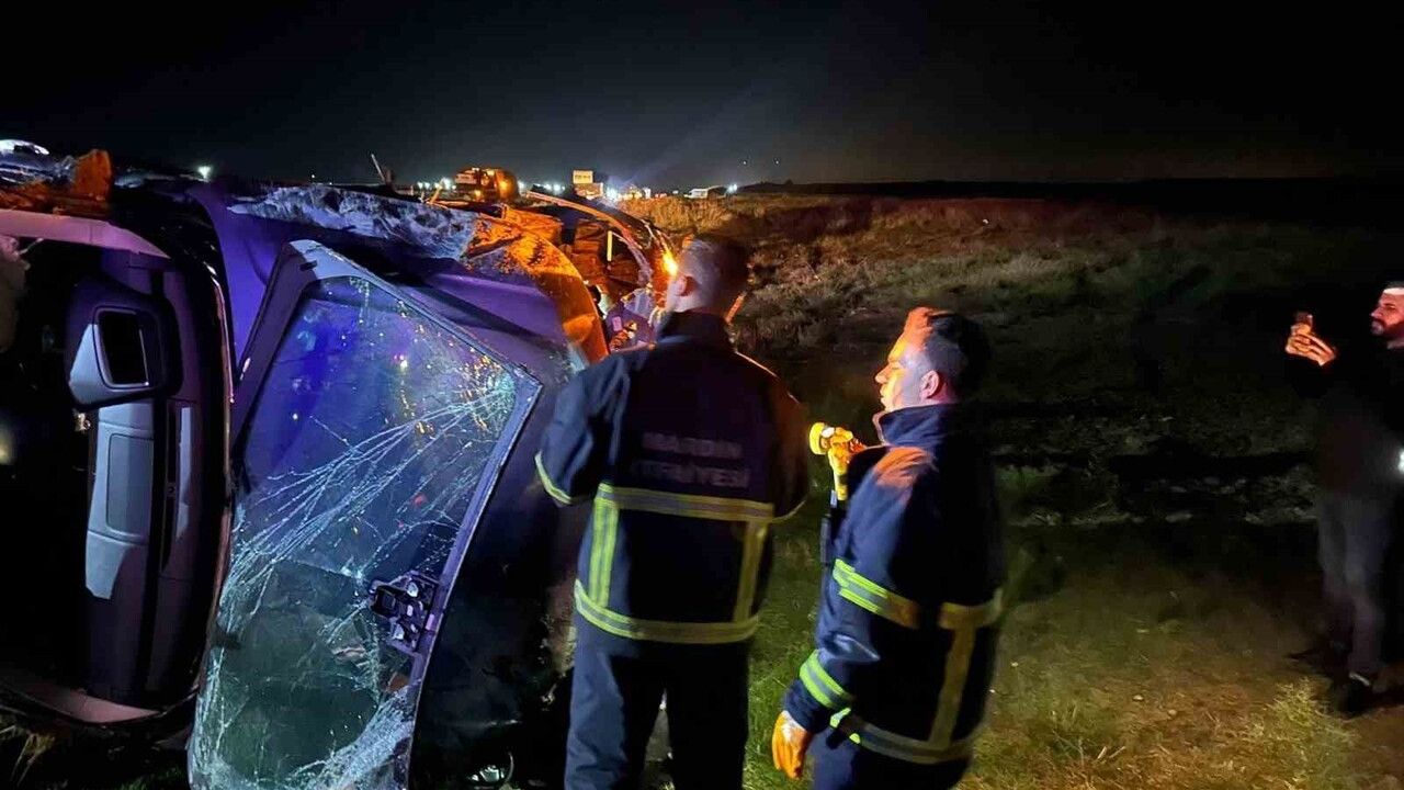 Nusaybin-Mardin kara yolunda cip şarampole devrildi: 4 kişi yaralandı