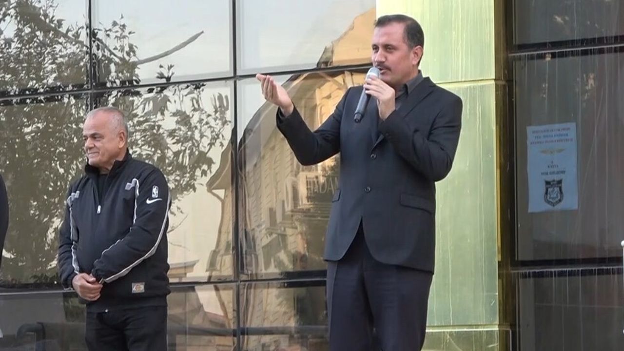 Okul müdürünün 'un hatırası': Depremde fırın deposunda tonlarca un enkaz altında kaldı