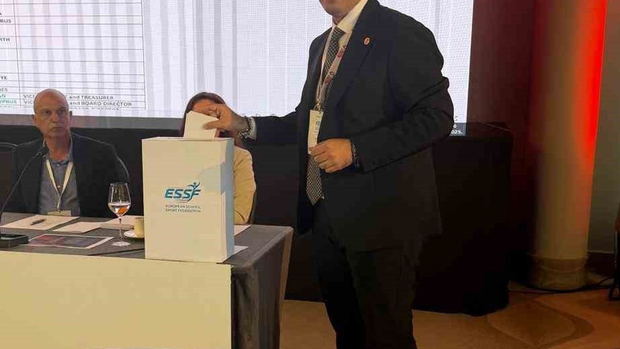 Okul Sporları Daire Başkanı İlhan Demir, Avrupa Okul Sporları Federasyonu Yönetim Kurulu'na seçildi