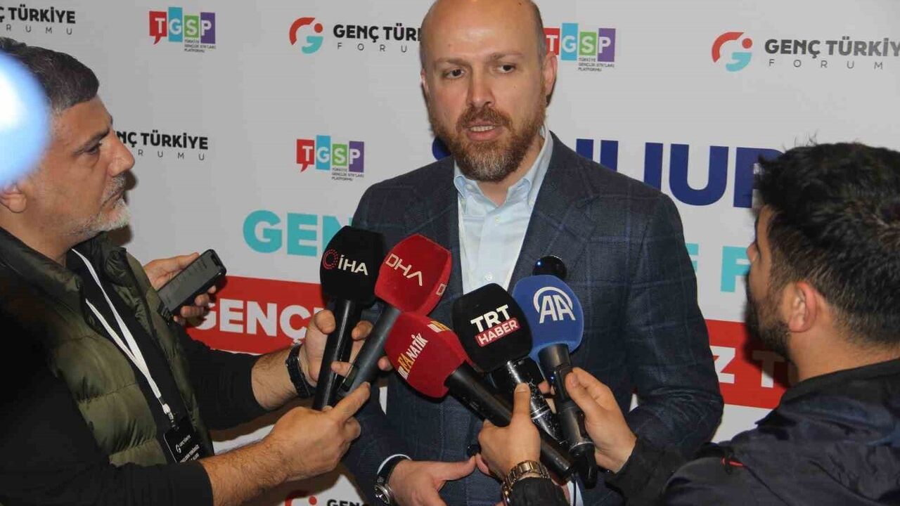 Ömer Çelik ve Bilal Erdoğan Şanlıurfa'da Terörsüz Türkiye temalı 11. Genç Türkiye Forumu'na katıldı