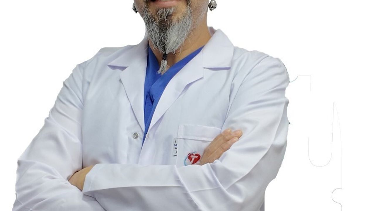 Operatör Dr. Yunus Acar: Reflü mekanikse cerrahiyle kalıcı tedavi mümkün