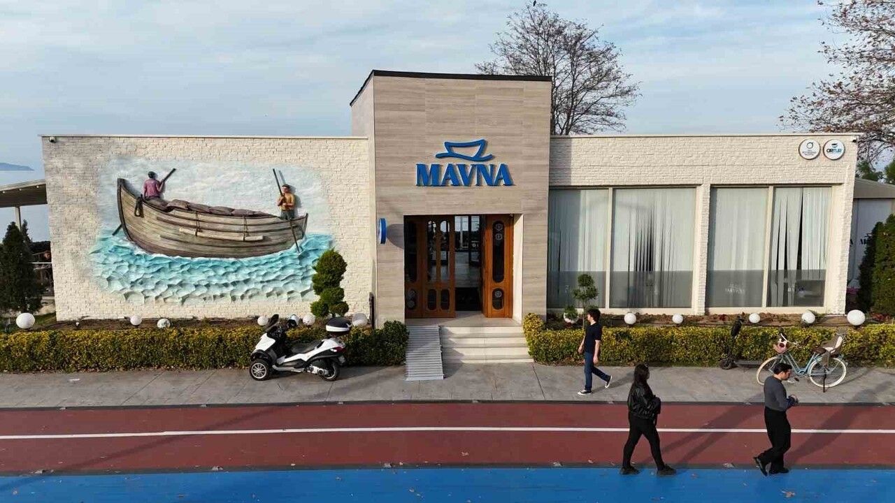 Ordu Büyükşehir, Akyazı Sahili'ne 'Mavna' Sosyal Tesisi Açtı