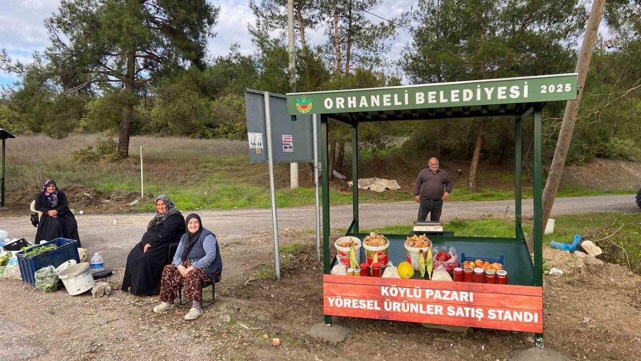 Orhaneli Belediyesi'nden köylü üreticilere 40 satış standı