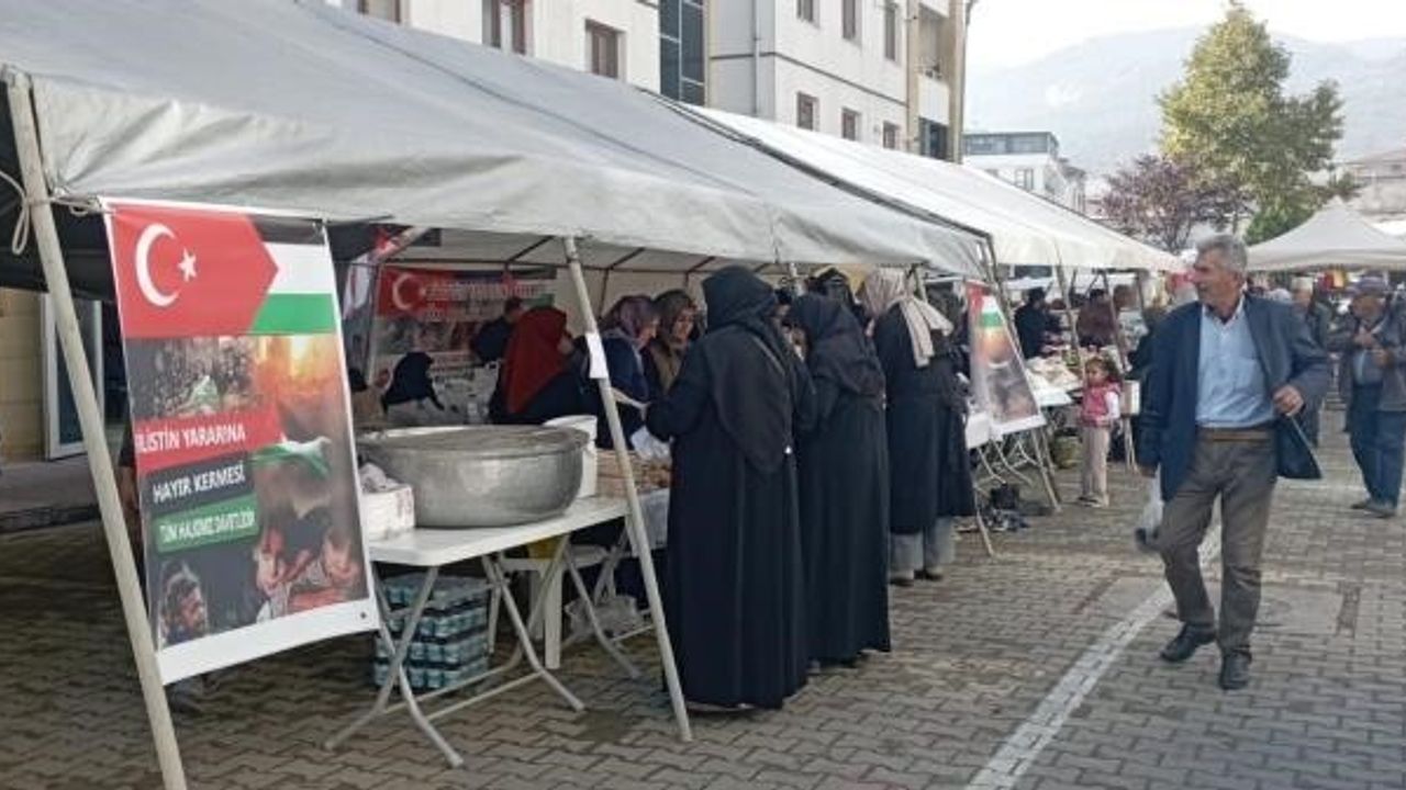 Osmaneli’den Filistin’e yardım: Hayır çarşısından elde edilen gelir Gazze’ye gönderildi