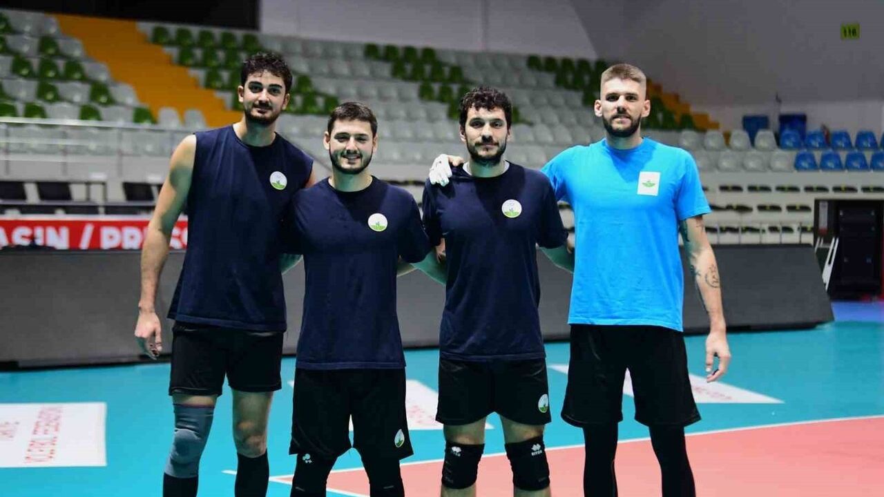 Osmangazi Belediyespor, Play-Off hedefiyle Yücelen Anamur Spor maçına hazırlanıyor