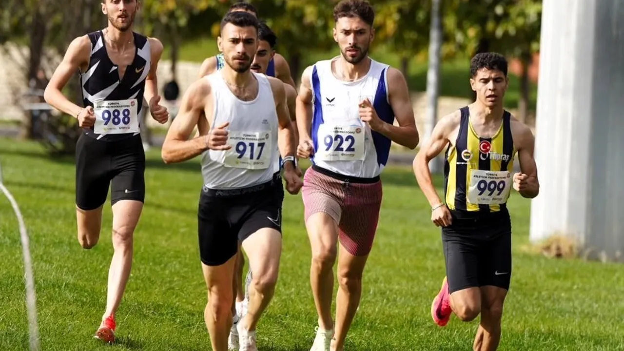 Osmangazili Atletler Türkiye Kros Şampiyonası'nda Başarıyla Portekiz Biletini Aldı