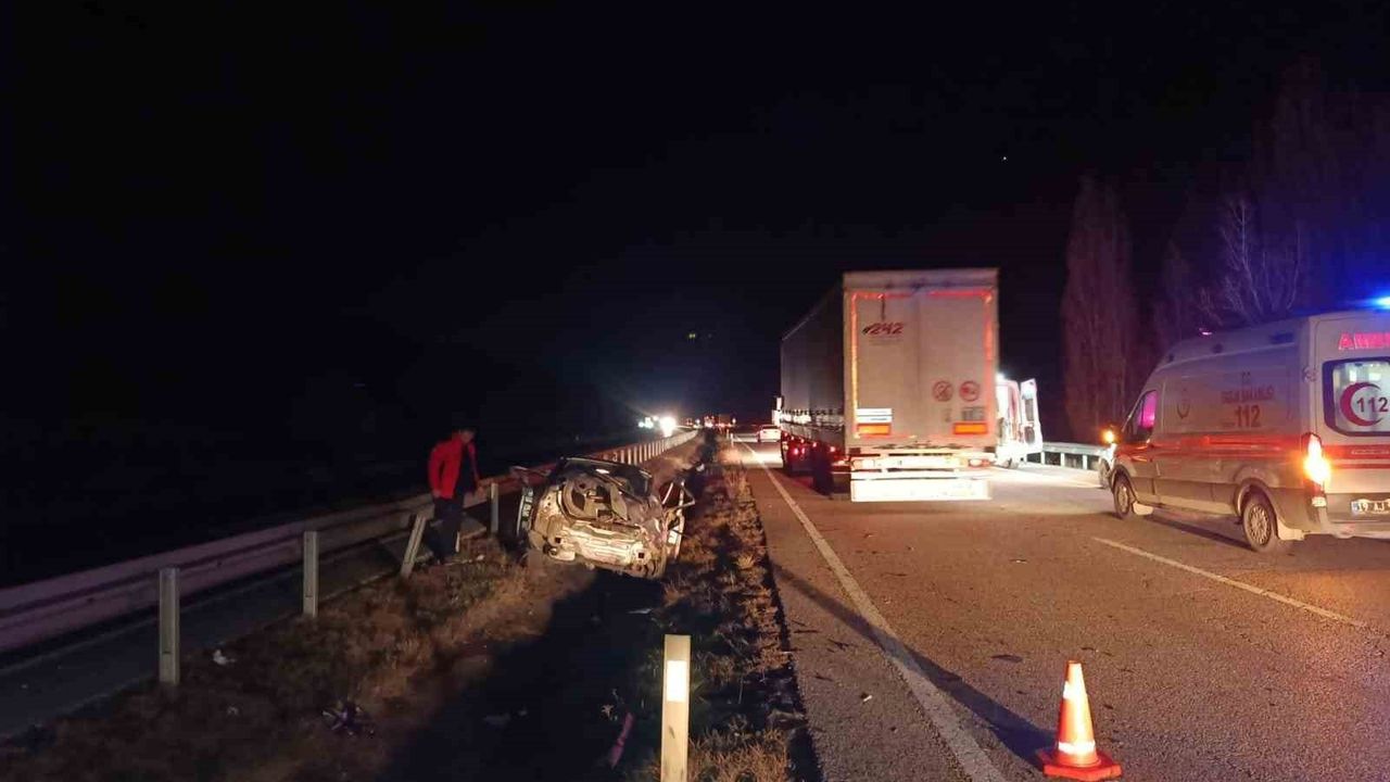 Otostopla bindiği araç takla attı: Çorum-Sungurlu'da 1 ölü, 2 yaralı