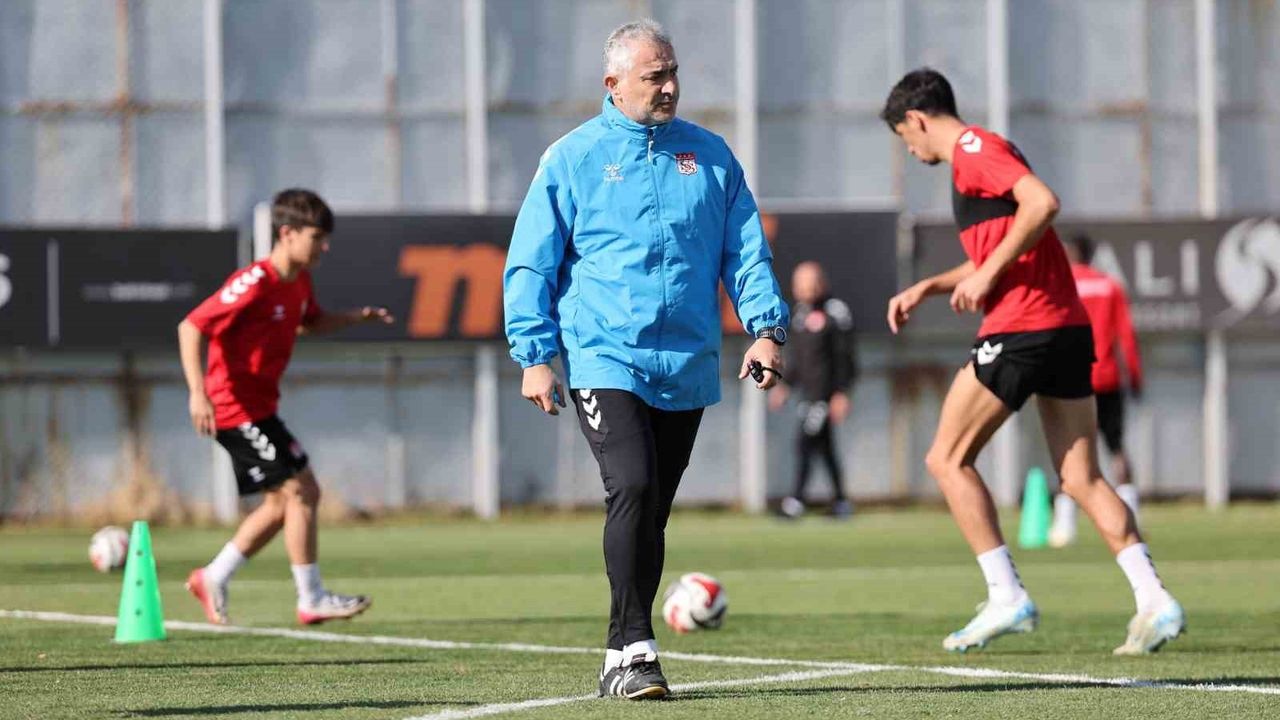 Özbelsan Sivasspor, Manisa FK maçı hazırlıklarını sürdürdü