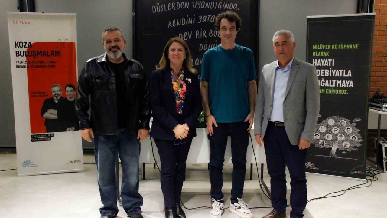 Özgür Mumcu Nilüfer'de 'Dünyalılar' Üzerinden Çağdaş Sorunları Tartıştı
