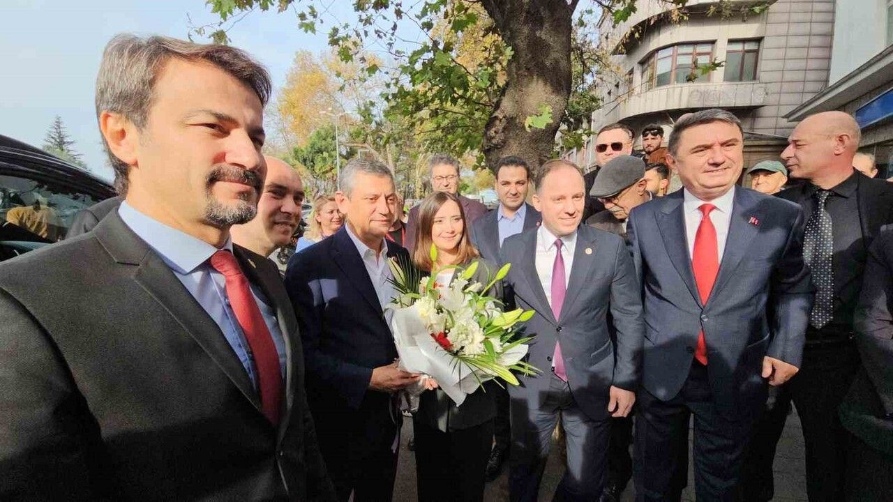 Özgür Özel: CHP’ye yönelik soruşturmalar 'sivil darbe süreci', Mansur Yavaş hedefe konuyor