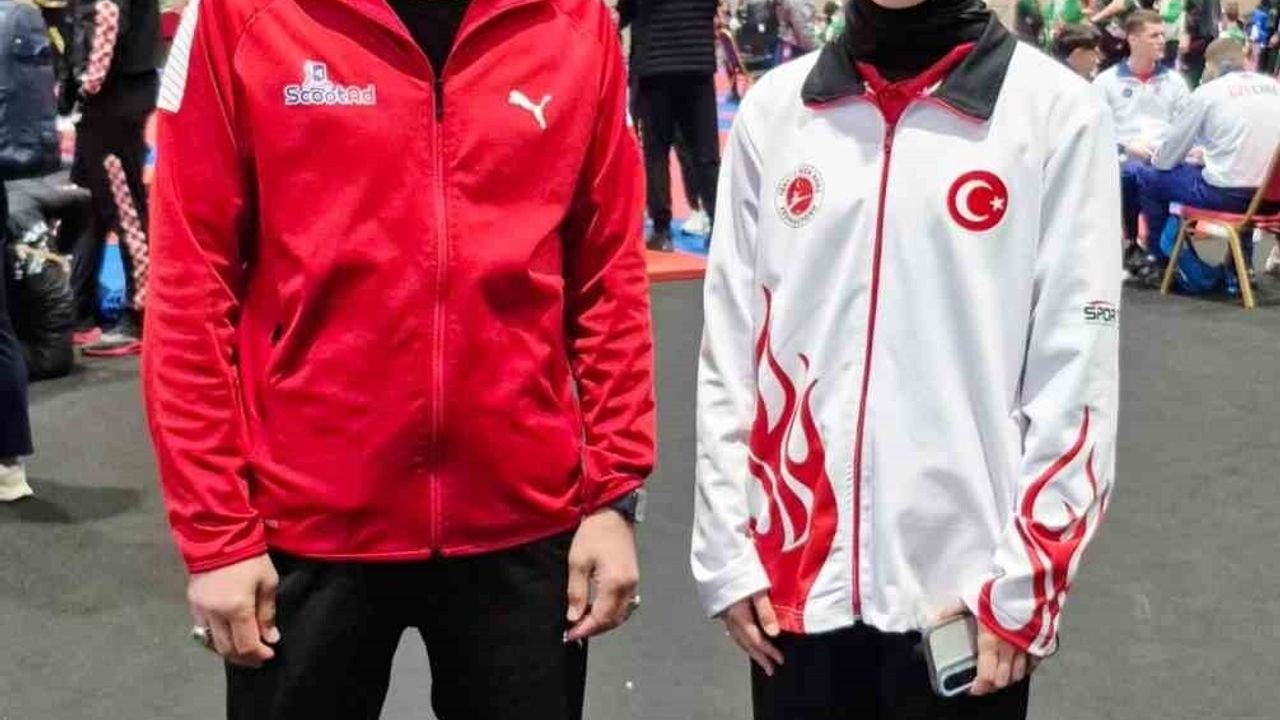 Özlem Melek Korkmaz, Abu Dabi'de Büyük Kadınlar 48 kg'de Dünya Şampiyonu