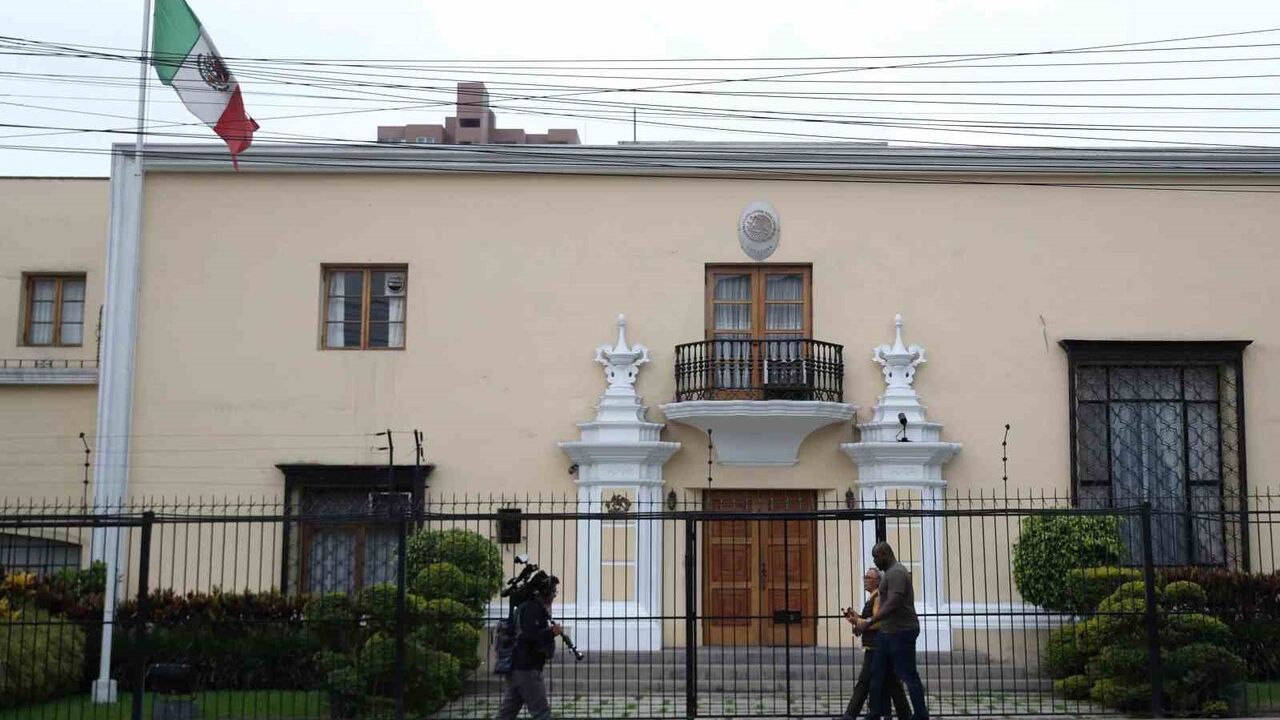 Peru Yüksek Mahkemesi, Eski Başbakan Betssy Chavez İçin 5 Aylık İhtiyati Gözaltı Kararı Verdi