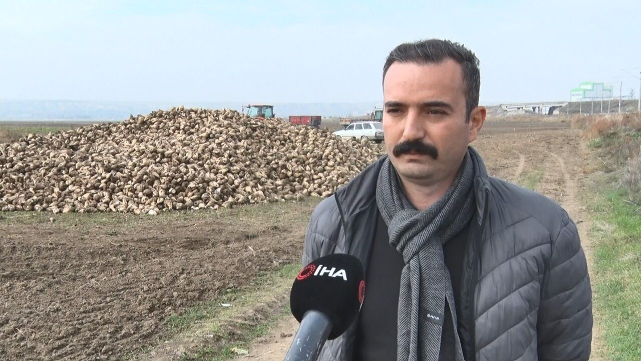 Polatlı’da şeker pancarı hasadı sona yaklaşırken çiftçiler gün doğmadan tarlada