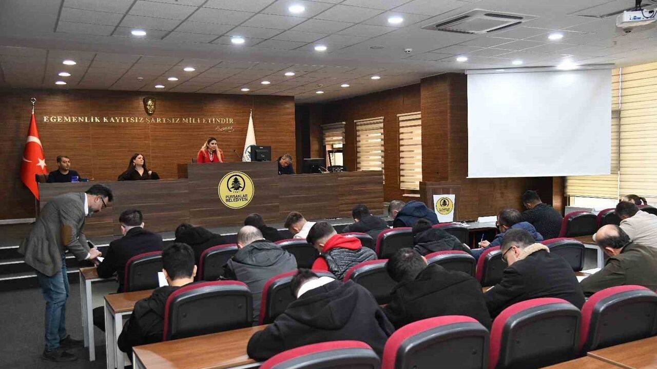 Pursaklar Belediyesi iş arayanları işverenlerle buluşturmaya devam ediyor