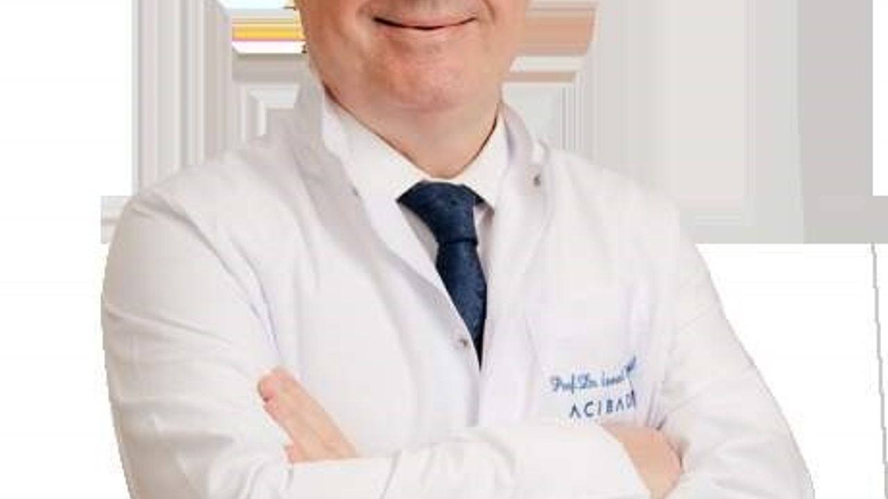 Rahim Sarkması: Belirtiler, Tedavi Seçenekleri ve Vajinal Yolla Ameliyatın Avantajları