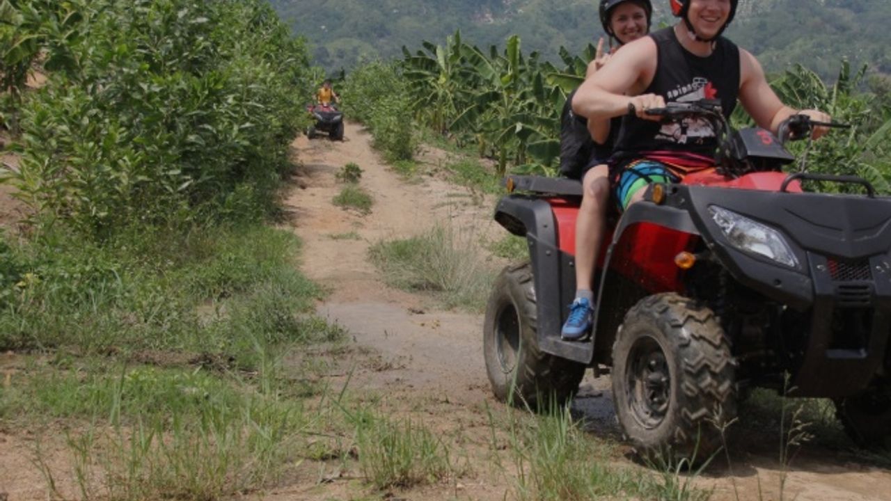 Resmi Gazete'de Yayımlandı: ATV ve Motosiklet Sürücülerine Kask, Gözlük ve TS EN 13594 Eldiven Zorunluluğu