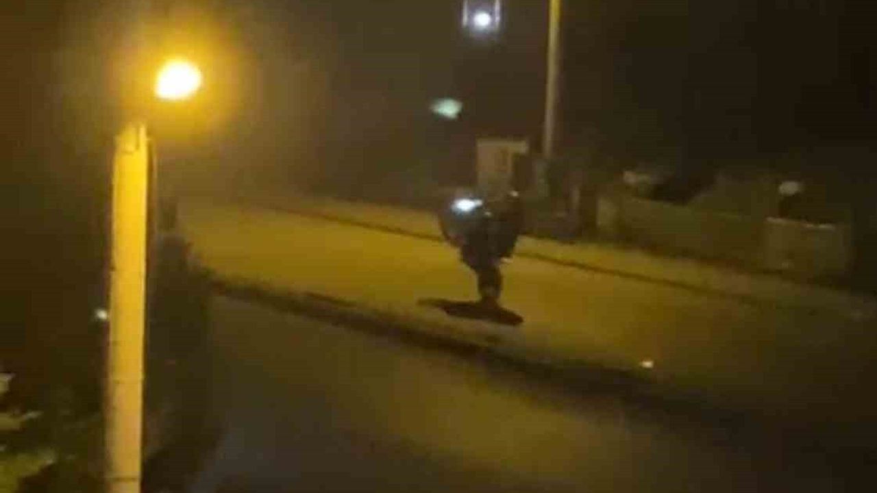 Safranbolu'da motosiklet sürücülerinin tek teker tehlikeli yolculuğu kamerada
