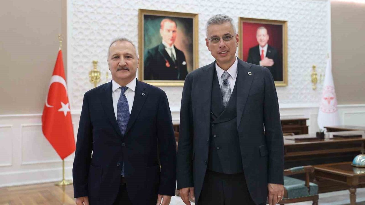 Sağlık Bakanı Memişoğlu, MHP Genel Başkan Yardımcısı Yurdakul’u Kabul Etti