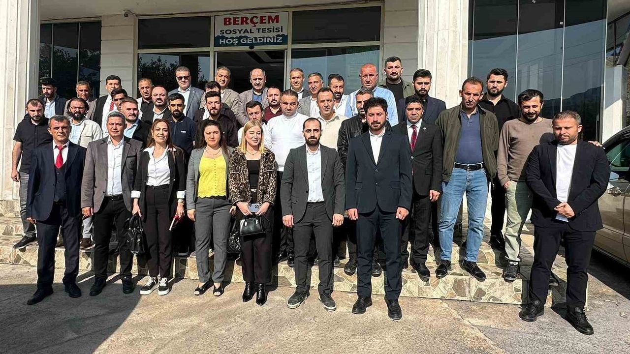 Sağlık-Sen Şırnak İl Divan Toplantısı: Çözüm Odaklı Yaklaşım ve Çalışan Hakları Önceliği