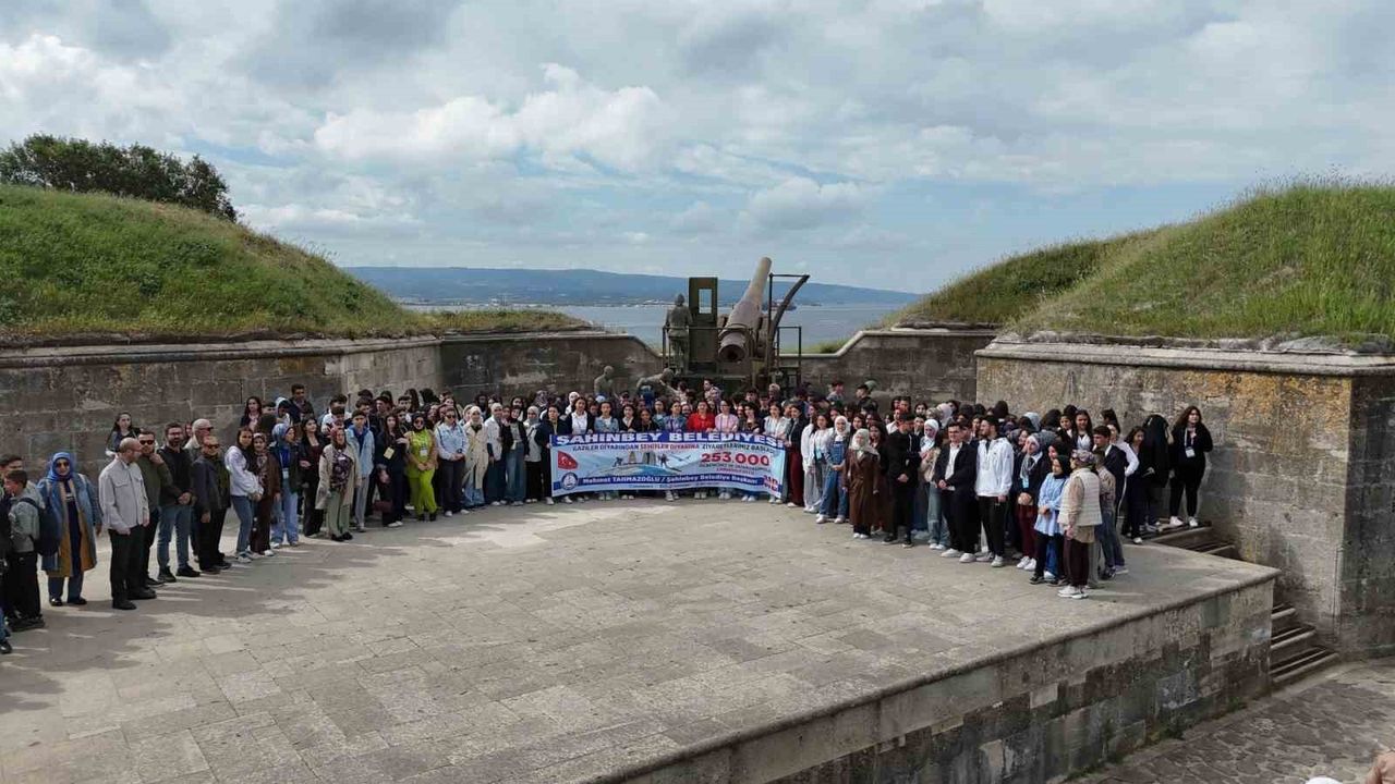 Şahinbey Belediyesi 253.000 Kişiyi 'Gaziler Diyarından Şehitler Diyarına' Projesiyle Çanakkale'ye Ulaştırdı