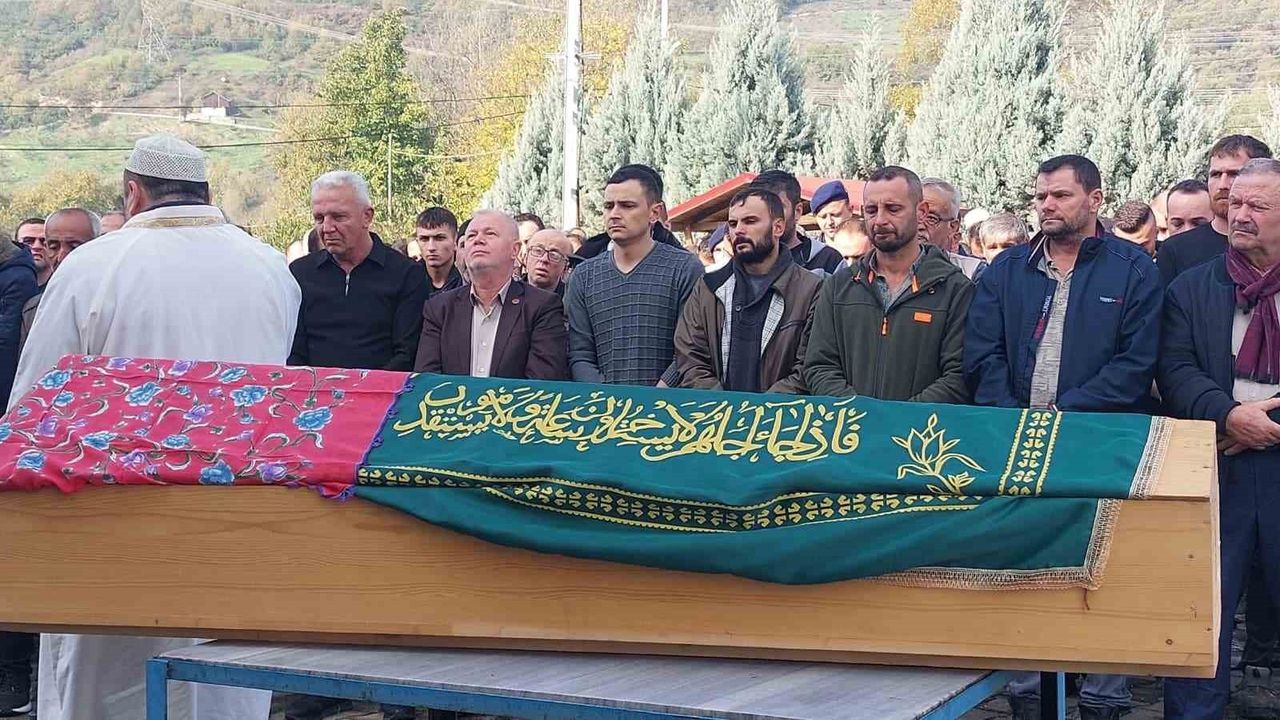 Sakarya Akyazı'da patpat kazası: 2 yaşındaki Eslem Ayaz hayatını kaybetti