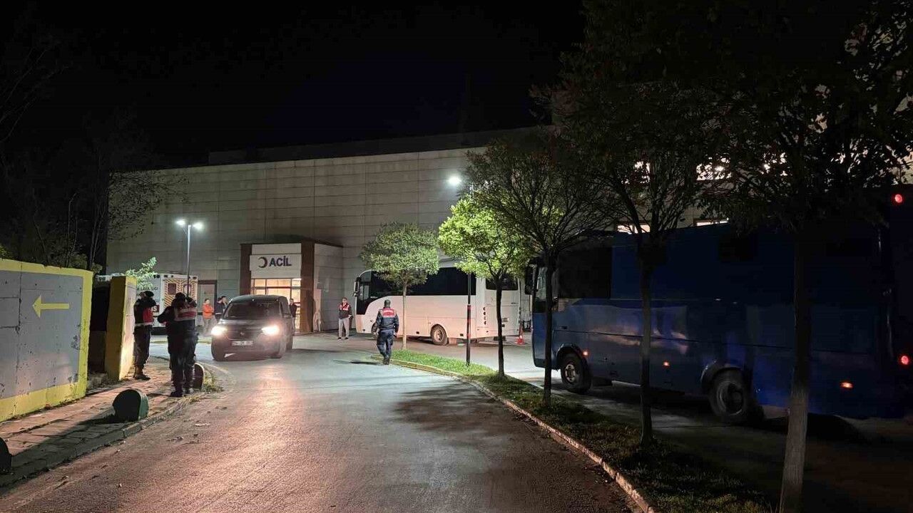 Sakarya'da 131 hükümlü hastaneye kaldırıldı: gıda zehirlenmesi şüphesi