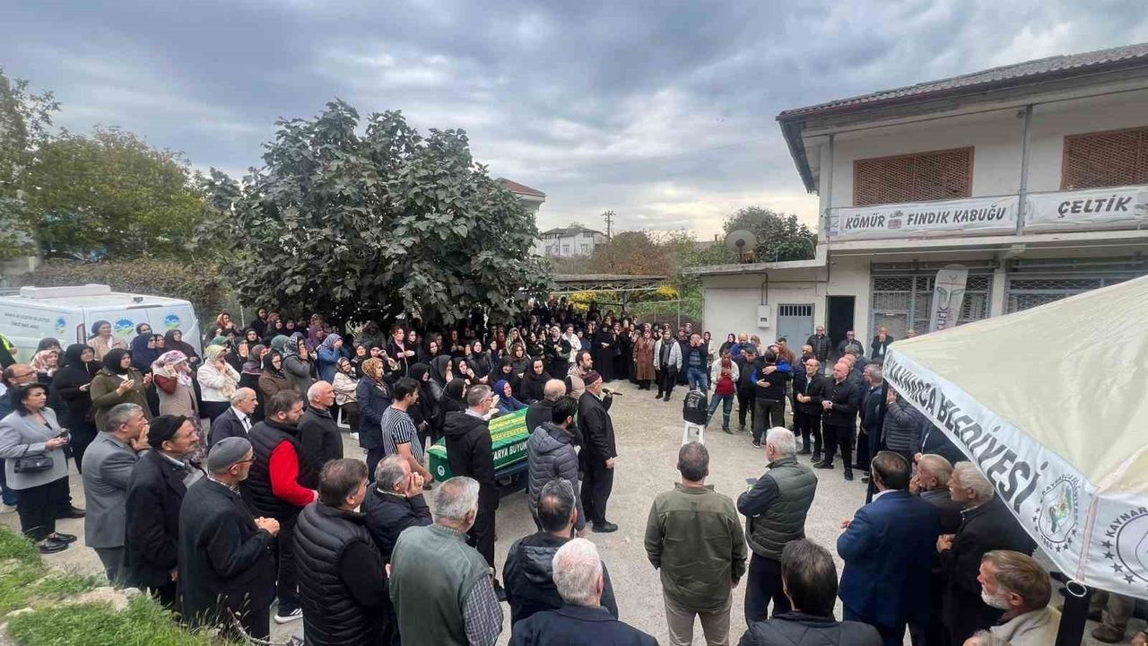 Sakarya'da kanser tedavisi gören Günseli Koç doğum gününde vefat etti