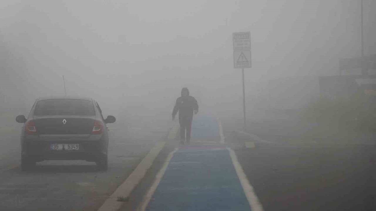 Sakarya'da Sabah Sisleri Görüşü Düşürdü; Ulaşımda Aksama Yok