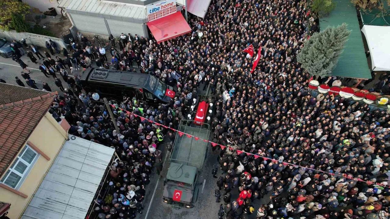 Sakaryalı Astsubay Akın Karakuş Serdivan'da Son Yolculuğuna Uğurlandı