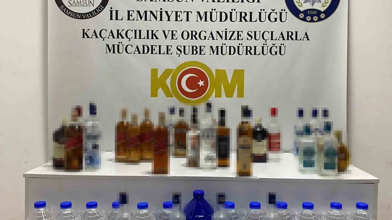 Samsun'da 35 litre etil alkol ve 28,1 litre sahte içki ele geçirildi