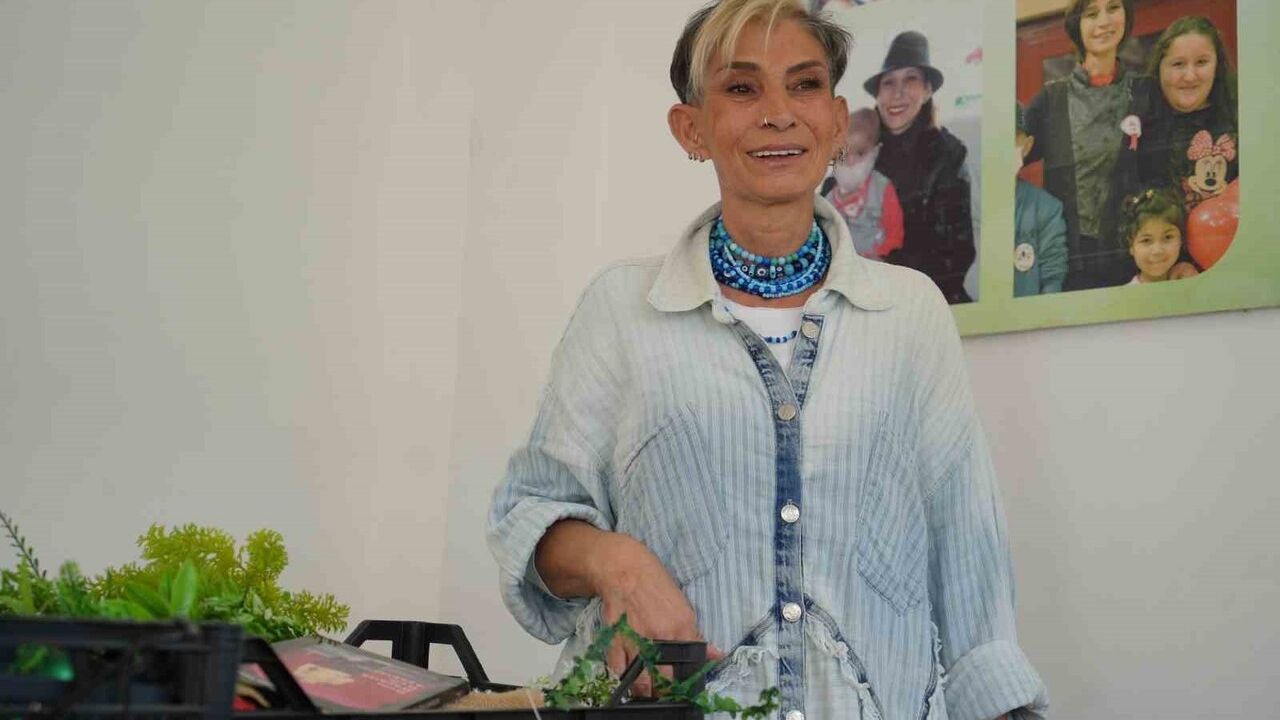 Samsun'da 6 Kez Kanseri Yenip 3. Evre Sarkomla Mücadele Eden 60 Yaşındaki Sema Danışmaz