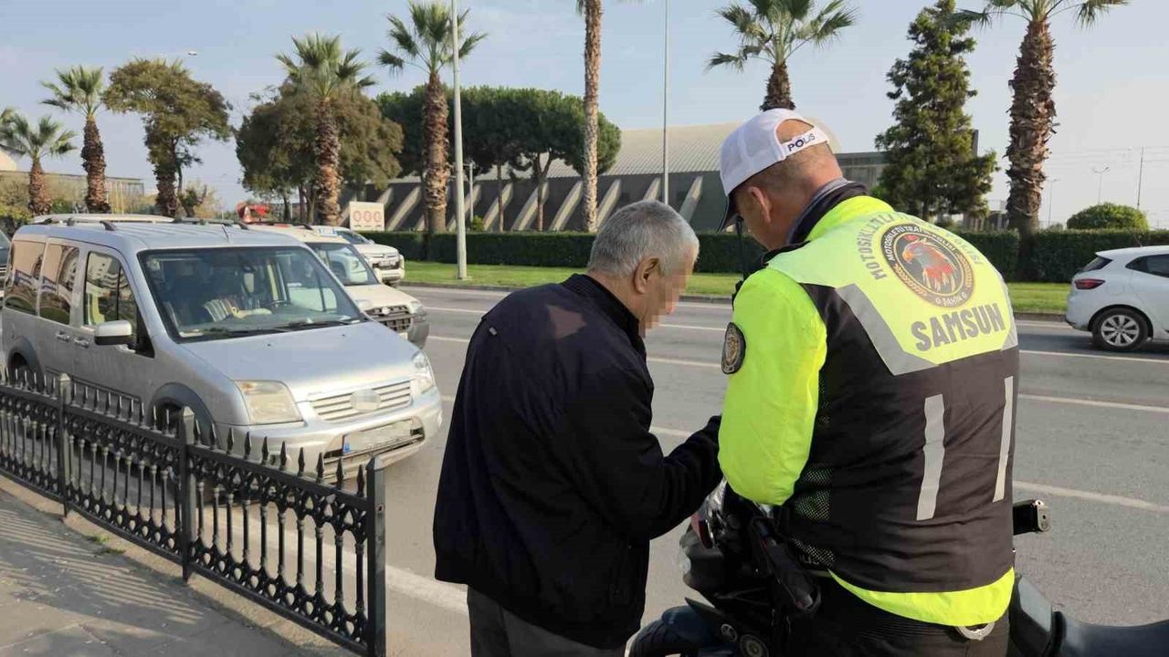 Samsun’da ana yola park eden sürücüye iki trafik cezası