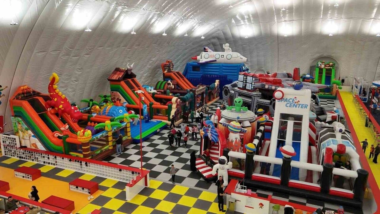 Samsun'da Dünya Çocuk Hakları Günü: 17 ilçeden 86 çocuk mecliste buluştu