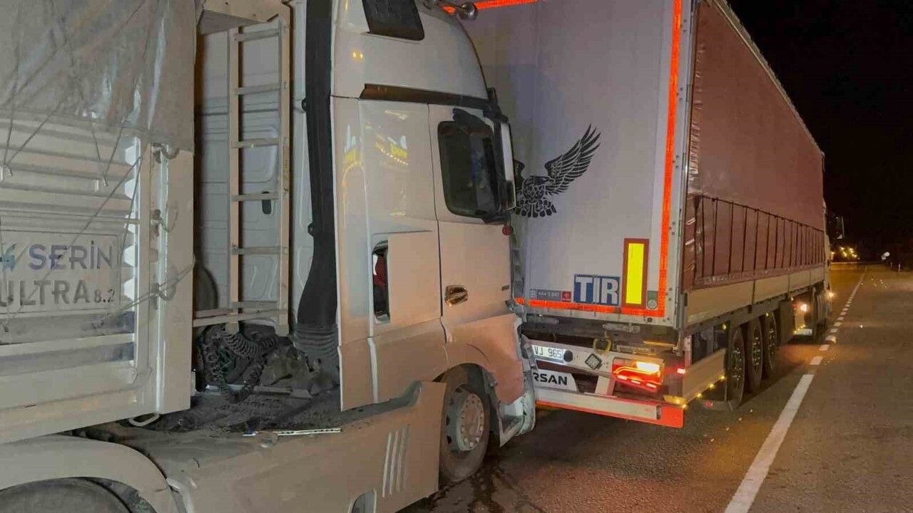 Samsun'da iki tır çarpıştı: 1 kişi yaralandı