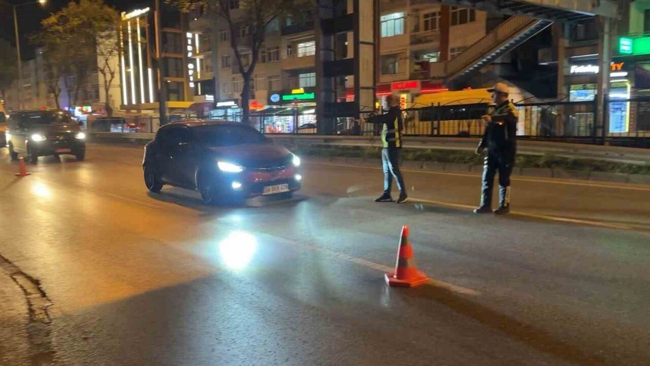 Samsun'da 'korsan taksi' denetimi: 46 bin TL ceza, araçlar 2 ay trafikten men edildi