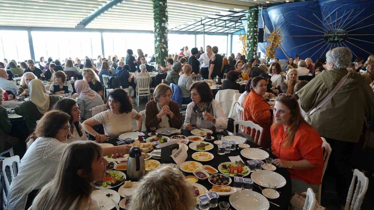 Samsun'da lösemili çocuklar için kahvaltı etkinliği düzenlendi