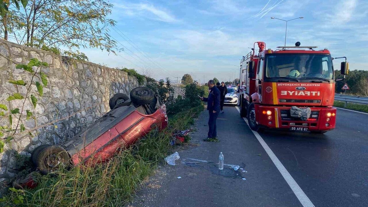 Samsun'da takla atan otomobilde 2 kişi yaralandı