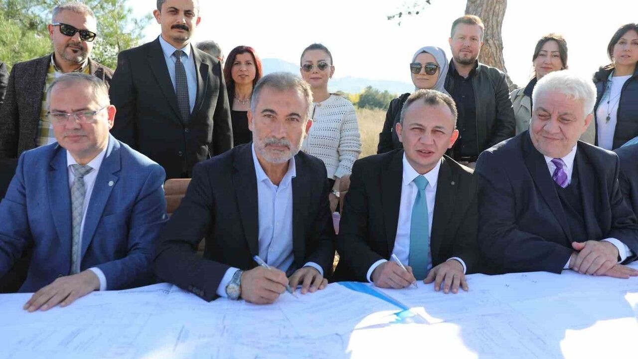 Samsun'da Yeni Halk Sağlığı Laboratuvarı ve İl Sağlık Müdürlüğü Binası için Yer Teslimi Yapıldı