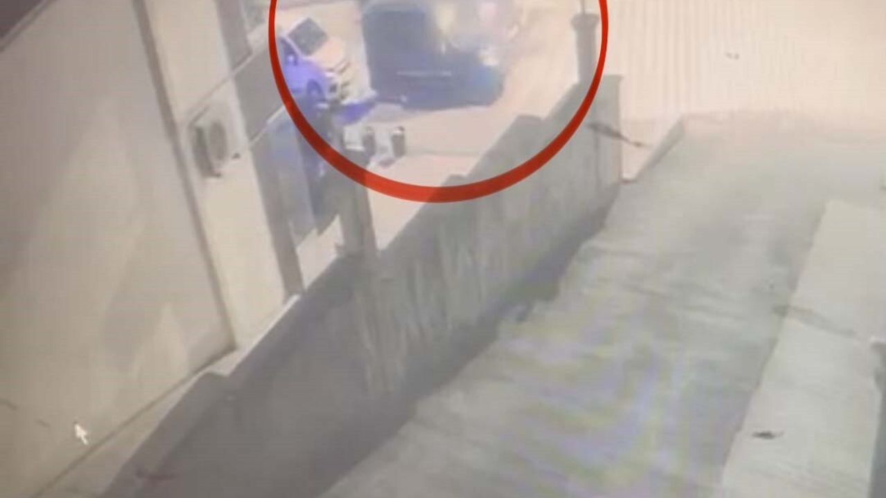 Samsun İlkadım'da çarpıp kaçma: Otomobil sürücüsü yaralandı, kaza anı kayıtta