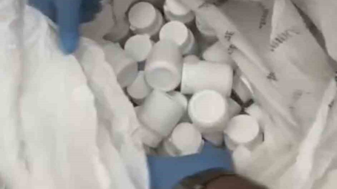 Samsun Tekkeköy'de 2 bin 460 sentetik ecza hapı ele geçirildi; şüpheli Y.D. tutuklandı