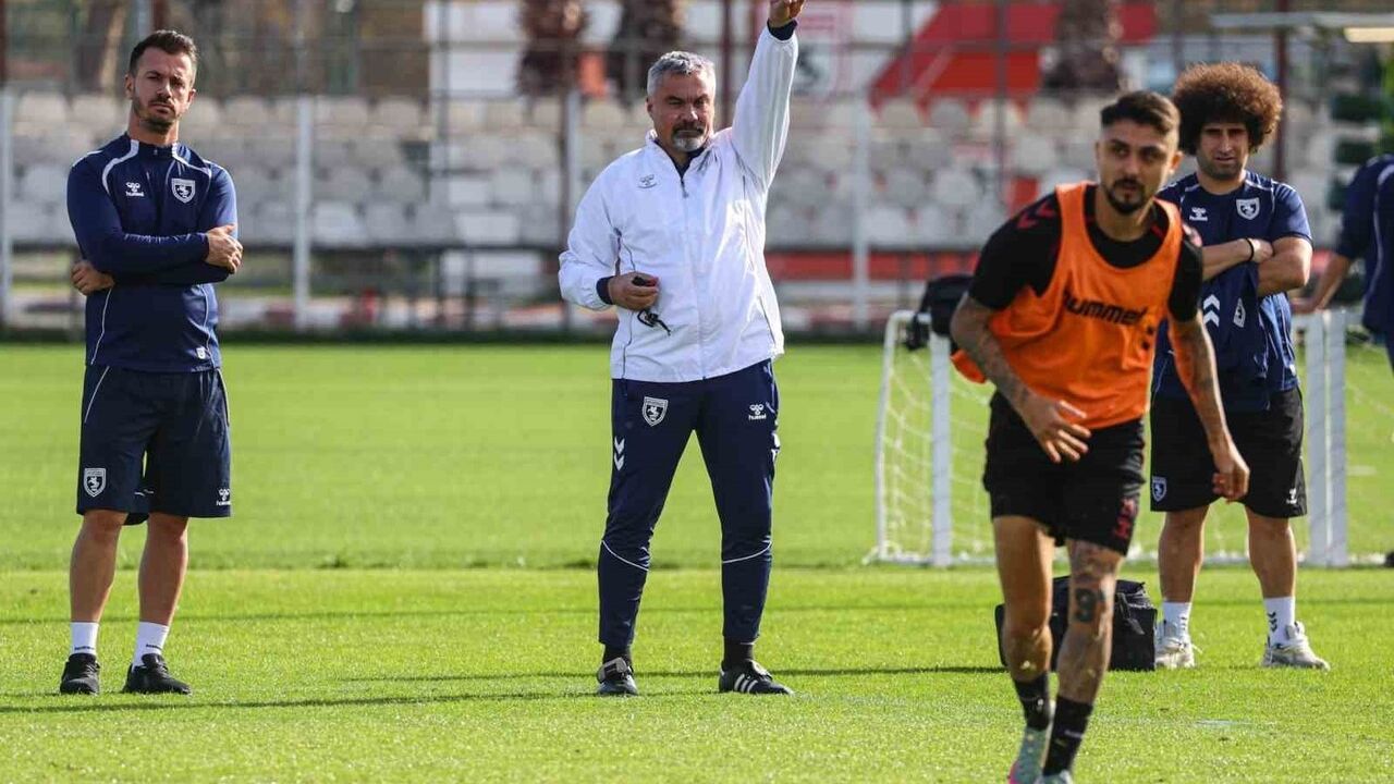Samsunspor, Beşiktaş maçının hazırlıklarını Nuri Asan Tesisleri'nde tamamladı