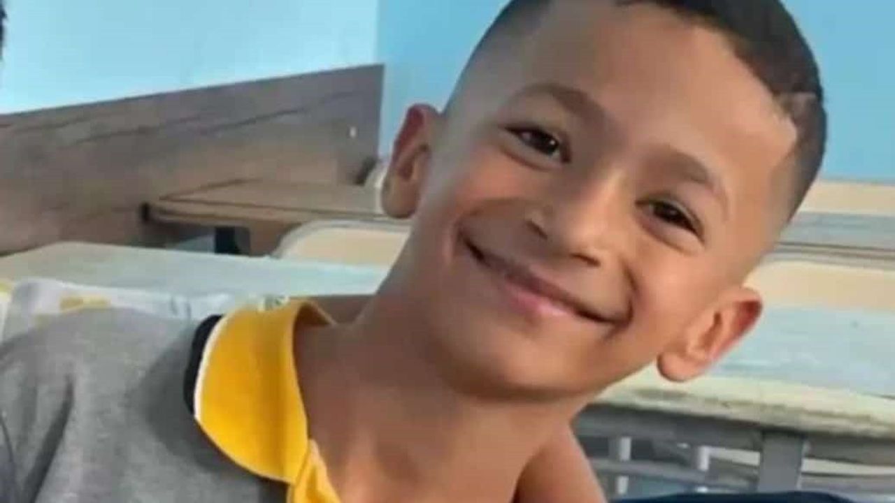 Şanlıurfa'da tır ile hafif ticari aracın çarpışması: 8 yaşındaki çocuk hayatını kaybetti, baba yaralandı