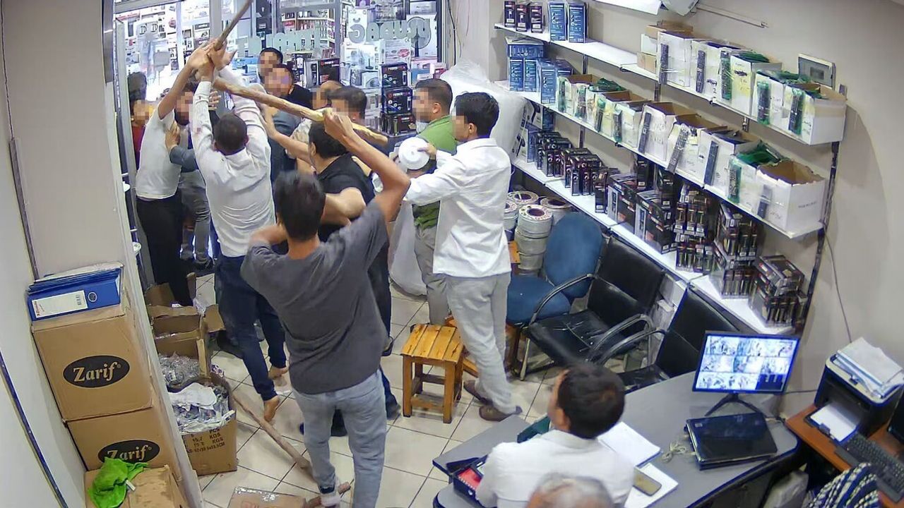 Şanlıurfa Eyyübiye'de haraç iddiasıyla çıkan kavgada 7 yaralı, 8 gözaltı