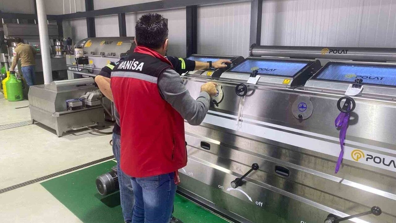 Sarıgöl'de yağhane ve zeytinyağı dolum tesislerinde denetim